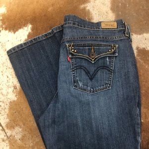 Levi’s 515 Distressed Boot Cut